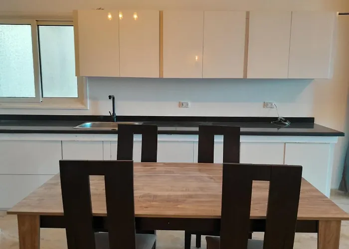 Sea View , 3 Bedrooms , Center 09 * Hurghada