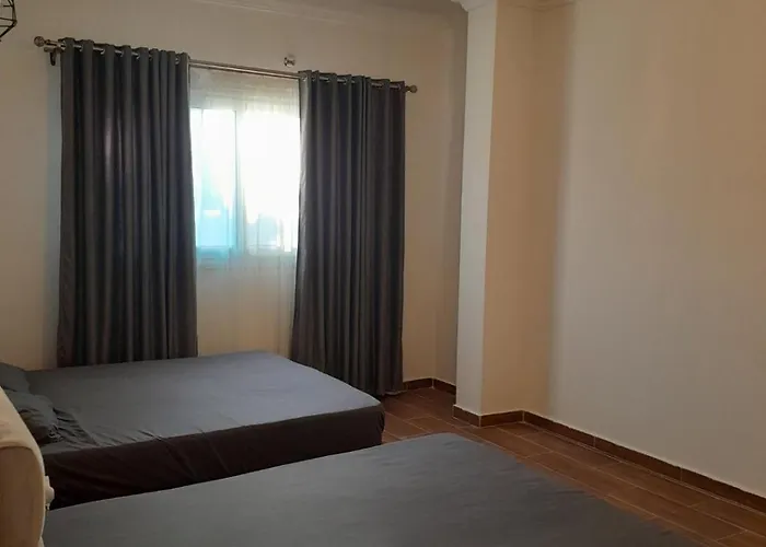 Sea View , 3 Bedrooms , Center 09 Apartment