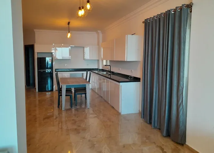 Sea View , 3 Bedrooms , Center 09 Apartment
